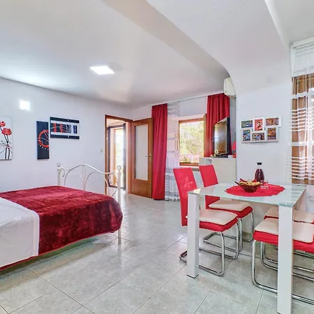 招待所 And With Parking Space Nerezine, Losinj - 8049 内里吉恩
