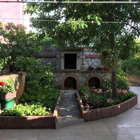 Apartments&rooms With Parking Space Nerezine, Losinj - 8049 Gasthuis